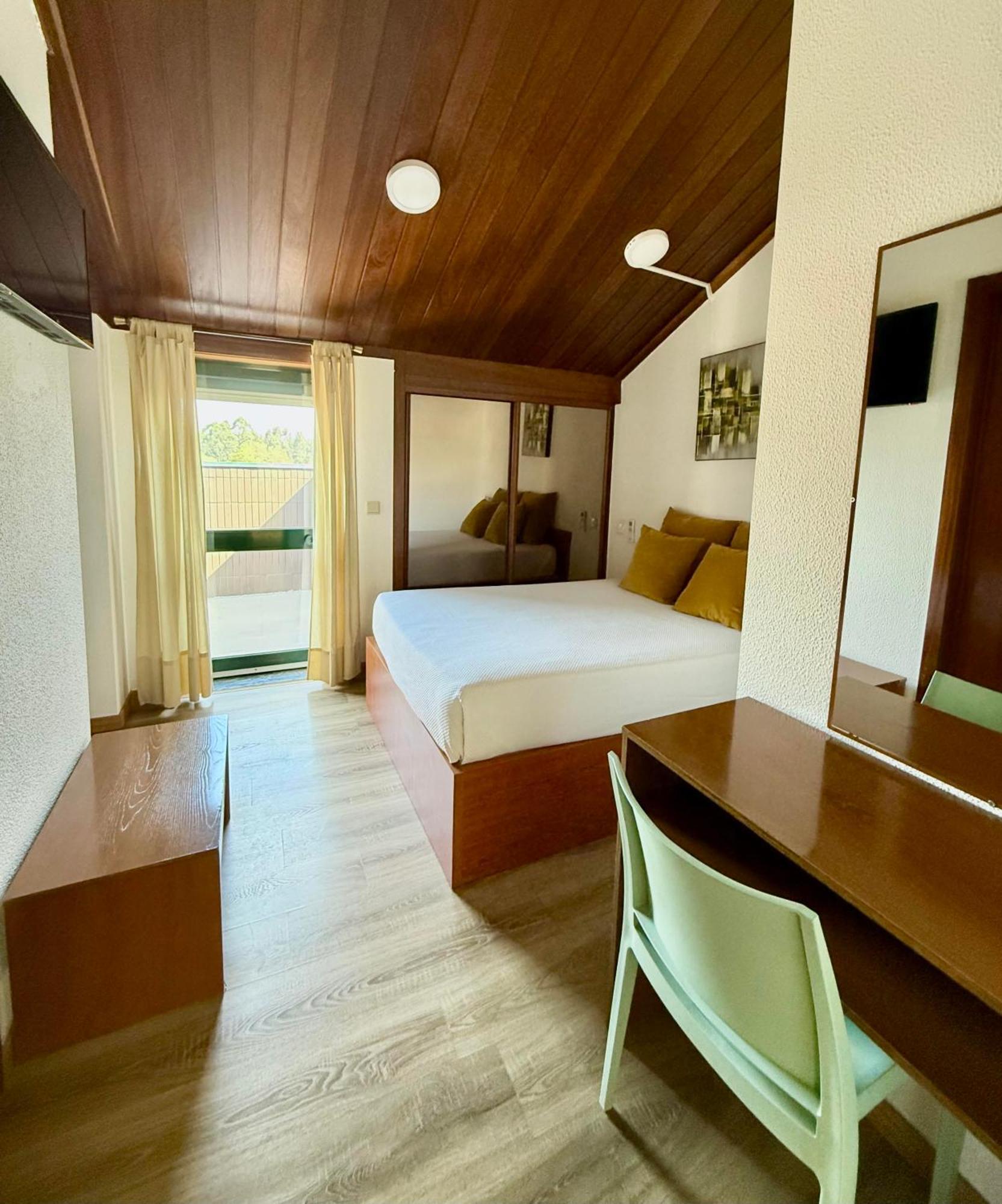 Residencial Dona Teresa Ξενοδοχείο Maía Εξωτερικό φωτογραφία